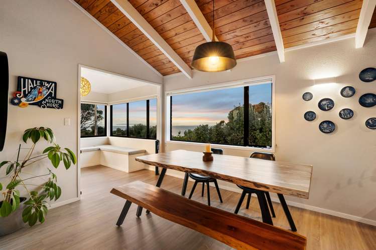 2/59 Churchill Road Murrays Bay_2