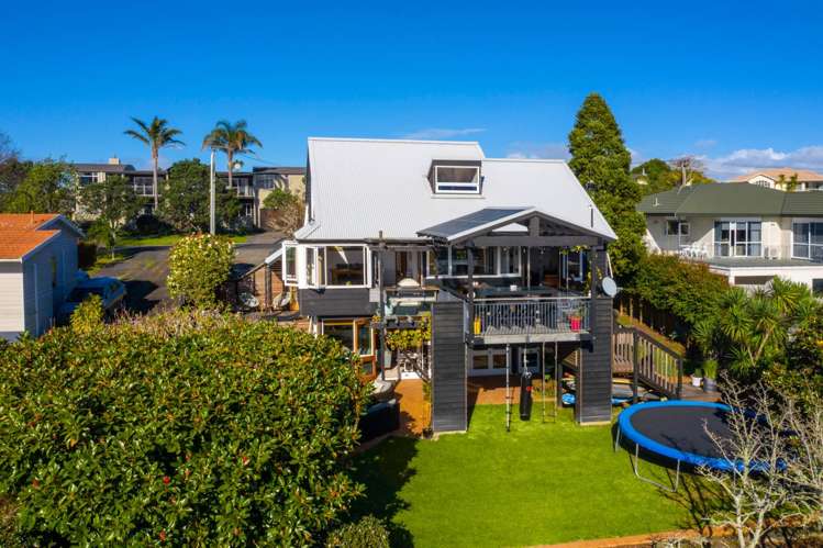 8 Hyde Road Rothesay Bay_12