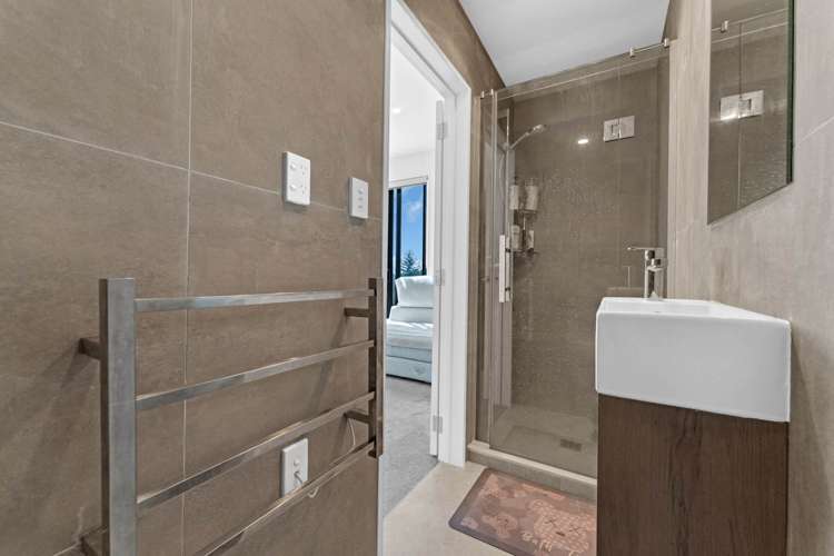 36 Puwha Street Massey_18