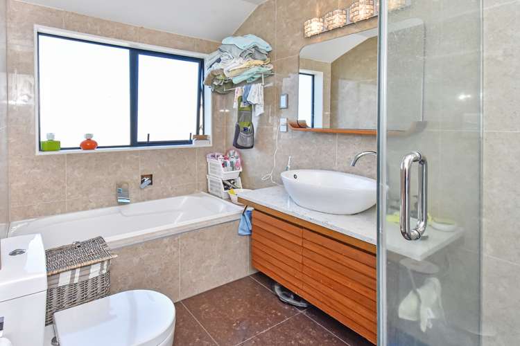 44 Hughs Way Flat Bush_8