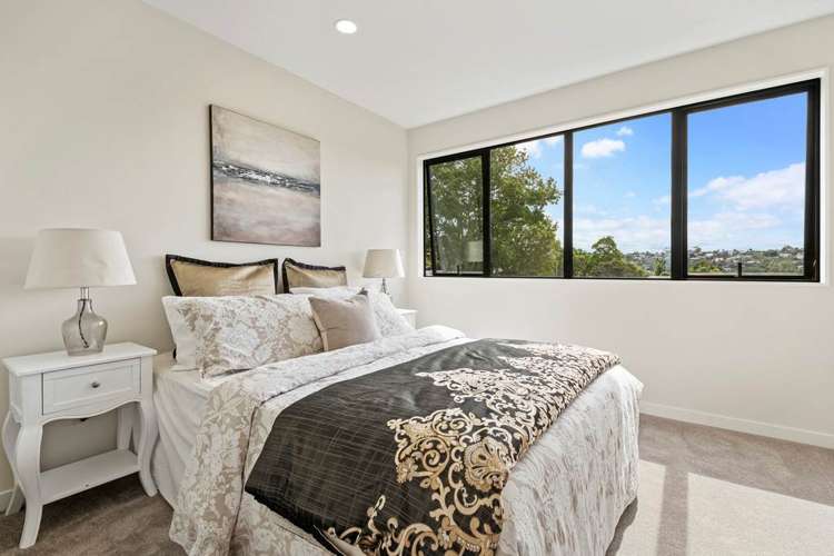 2/200 Sunnynook Road Totara Vale_6