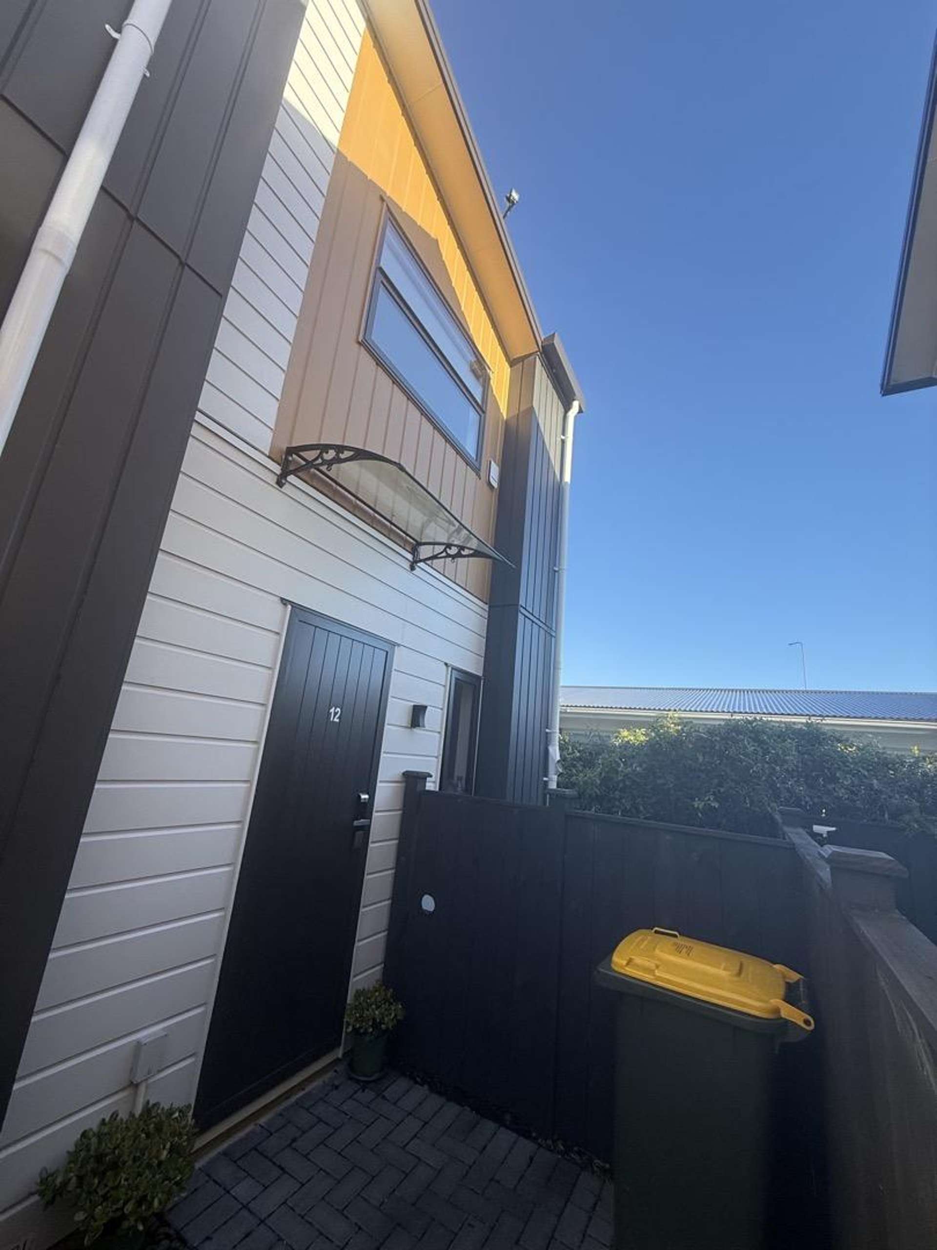12/10 Newington Road Henderson_0