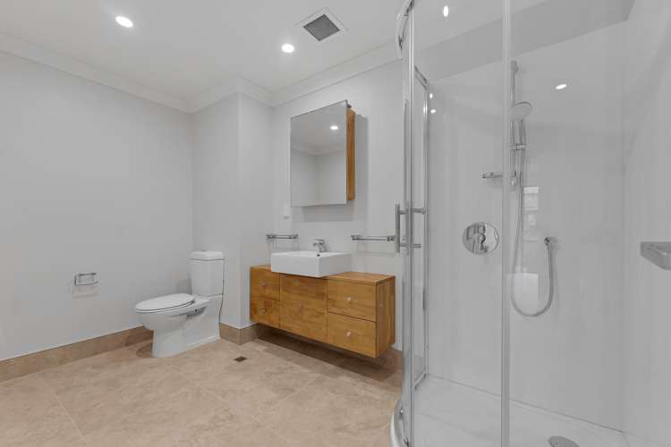 102/2 Gracechurch Drive Flat Bush_8