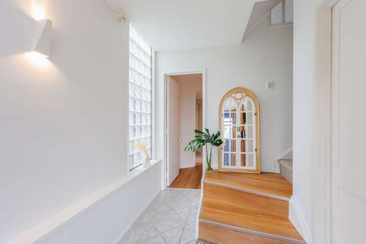 7 Jeanette Place Mairangi Bay_18