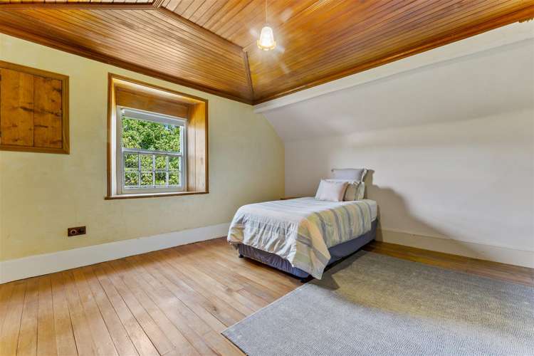 77 Covent Drive Stoke_33