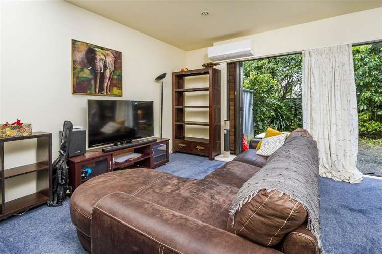 10/11 The Avenue Albany_22