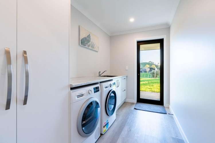 1370 Te Kawa Road Te Kawa_23