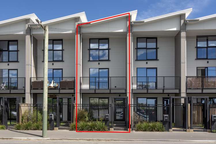 3/232 Marine Parade New Brighton_2