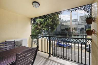 31 Ballantrae Place_4