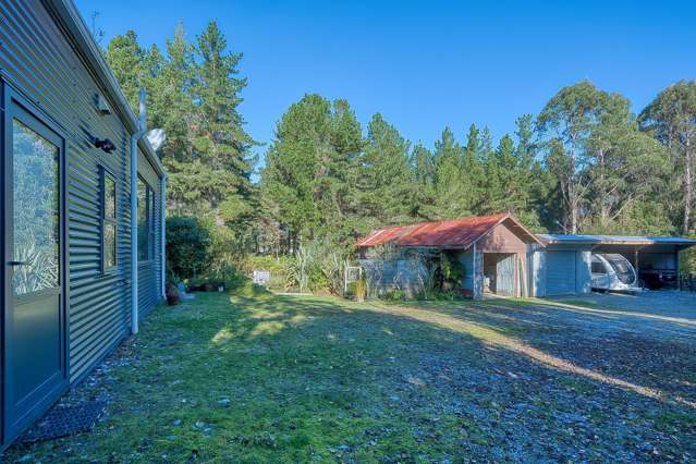 89 Russell Road Kaniere_4