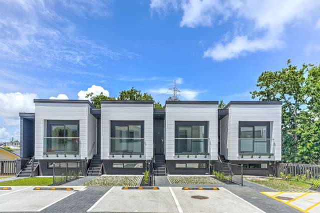 Modern Living Meets Suburban Serenity - Unbea...