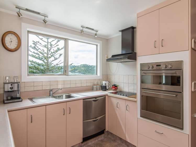 12 Maybury Way Island Bay_5