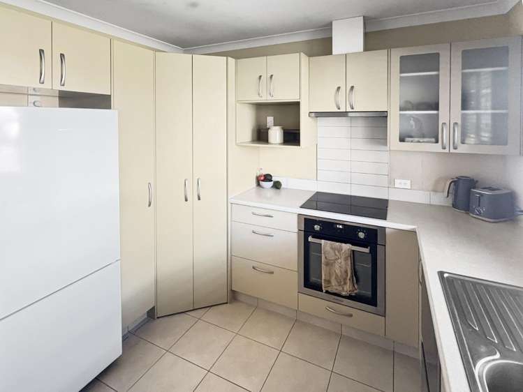 2/31 Te Aute Road 10484_2