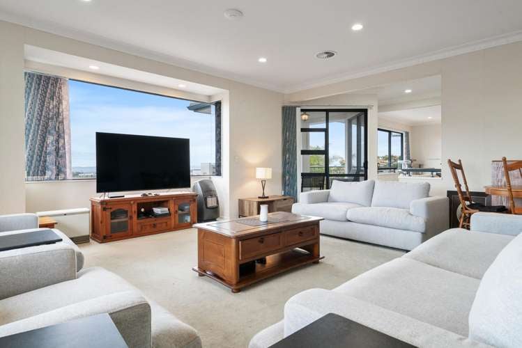 56 Ribbonwood Crescent Goodwood Heights_5