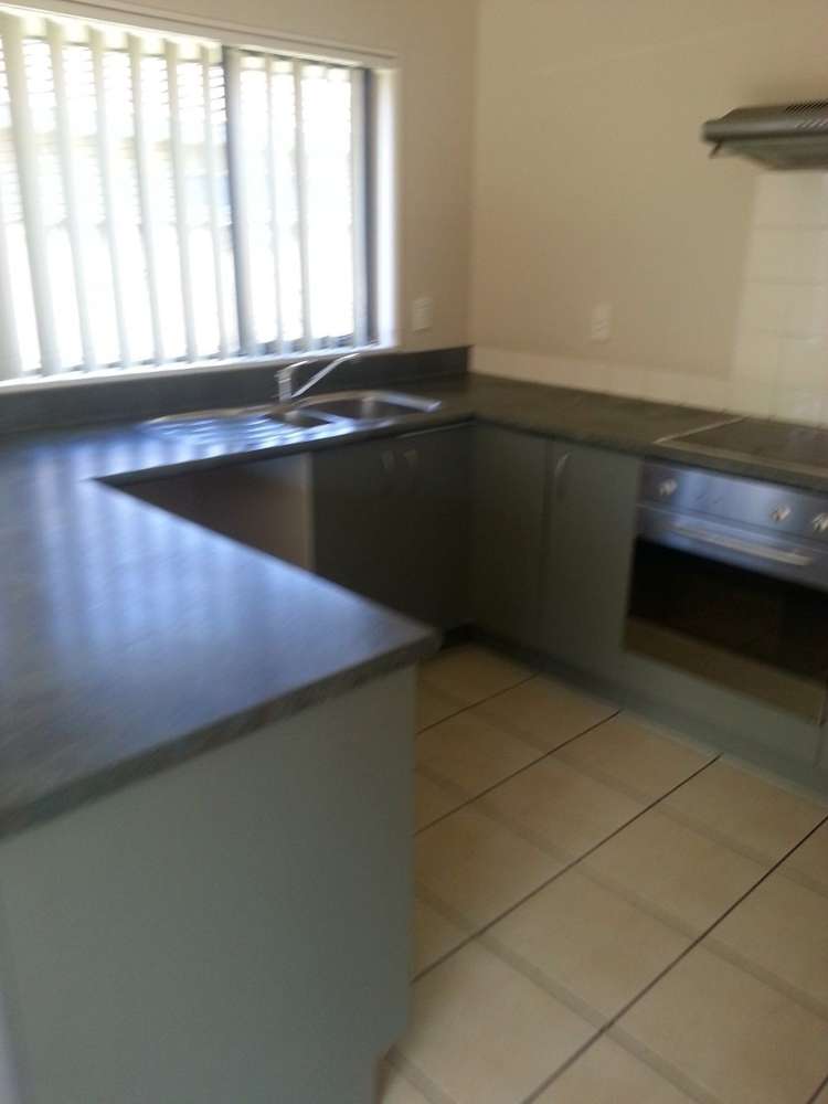 21 Old Park Place Takanini_3