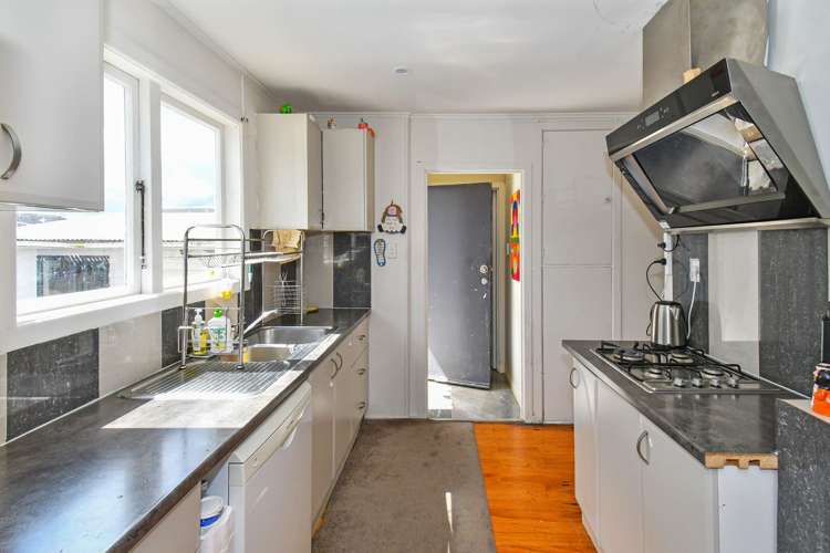 57 Preston Road Clover Park_2