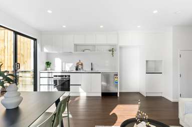 1/6 Embassy Place_4