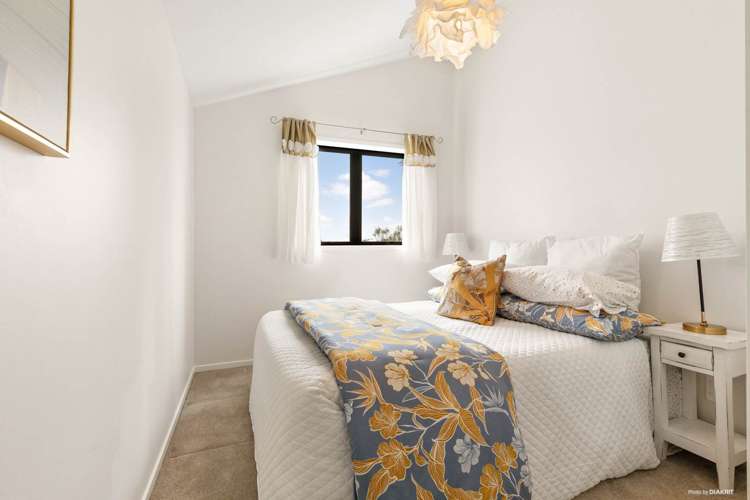 687a East Coast Road Browns Bay_15