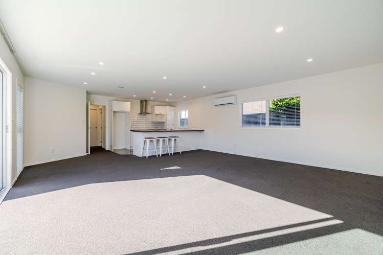 13 Sutherland Crescent Westbrook_21