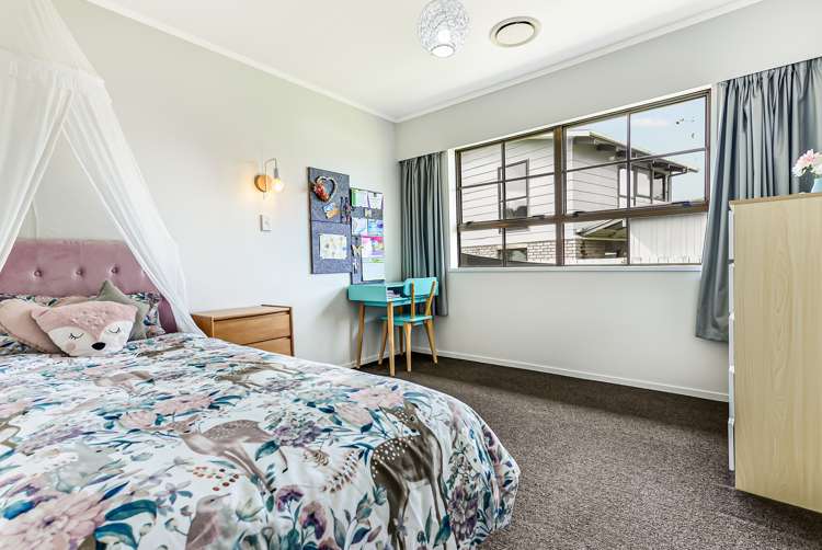 127 Amanda Avenue Dinsdale_11