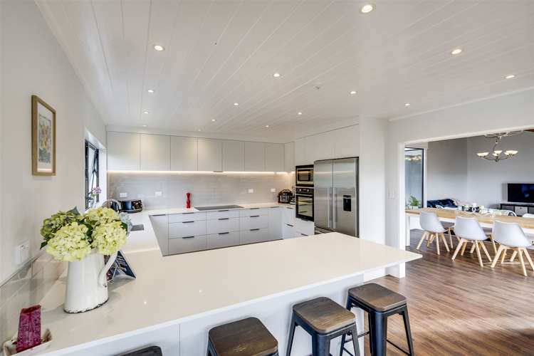 55 Churchill Drive Taradale_3