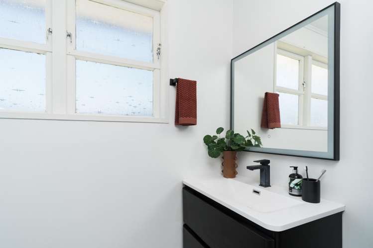 12 Motuoapa Place Kelvin Grove_16