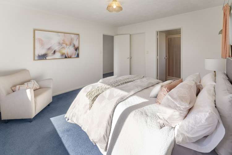 14 Arnold Savage Place Richmond_12