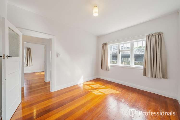 2/6 Pohutukawa Street Woburn_17