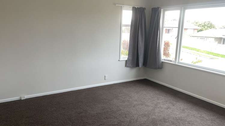 4 Kelsey Crescent Hillsborough_6