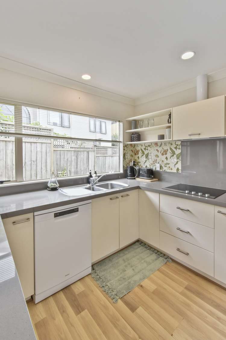 1/65 Ribbonwood Crescent Goodwood Heights_22