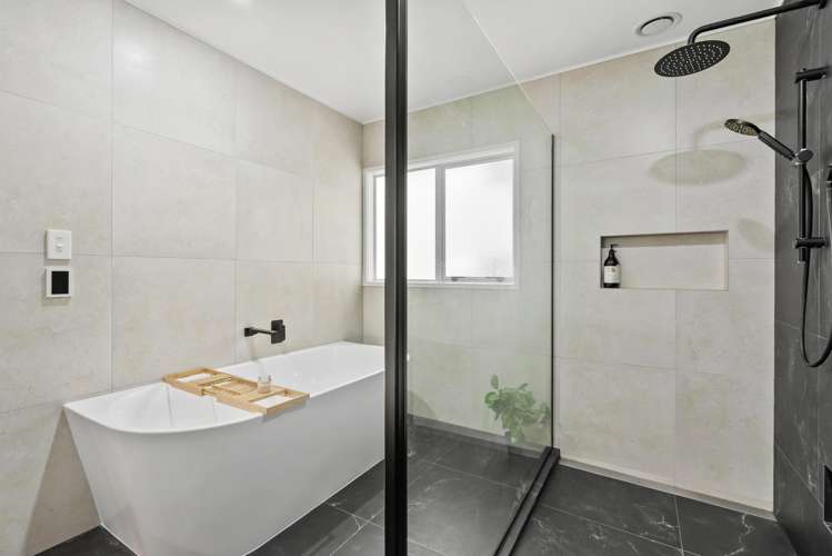 3 May Grove Lane Tamaterau_16