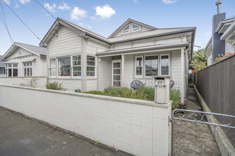 37 Bolton Street Petone_26