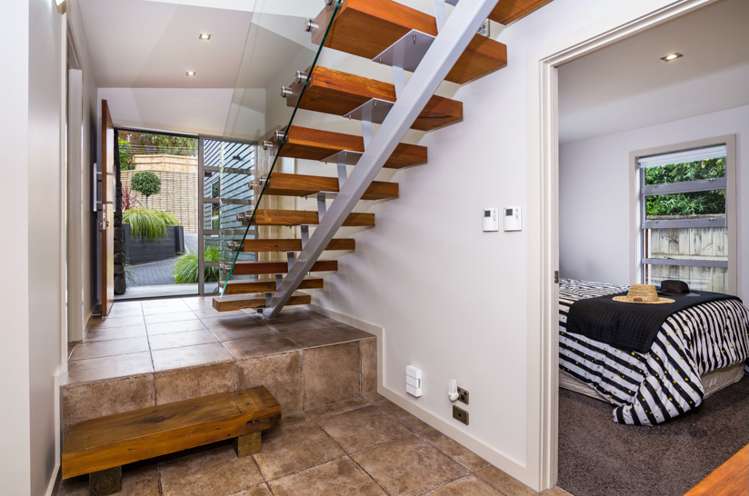 2/26 Awanui Street Hilltop_6