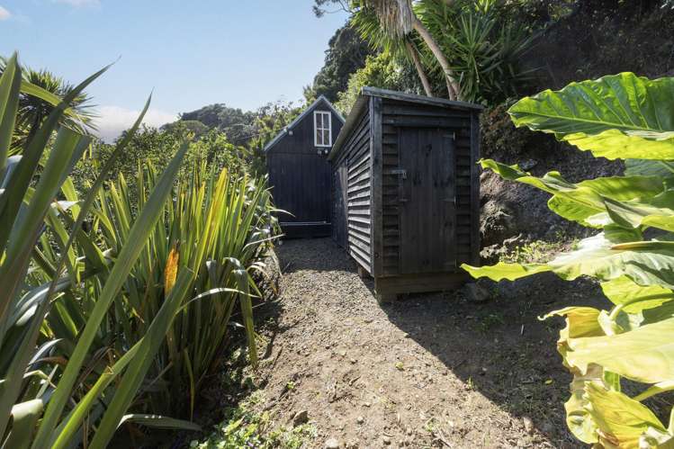 10 Piha Road Piha_10