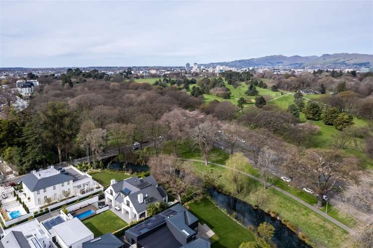 3 Helmores Lane Merivale_45