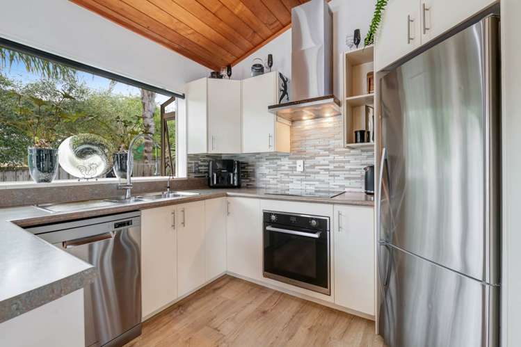 6a St James Avenue Helensville_9