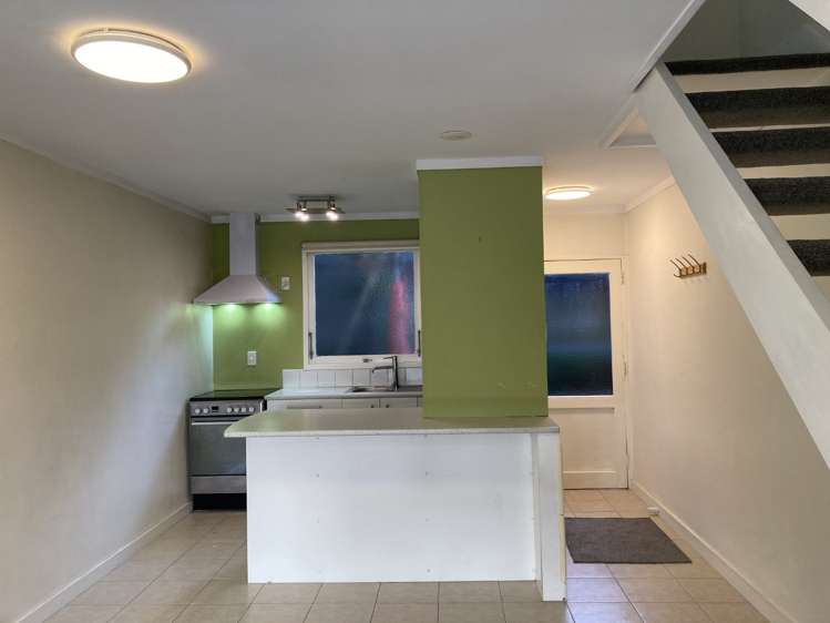 23/46 Hiropi Street Newtown_3