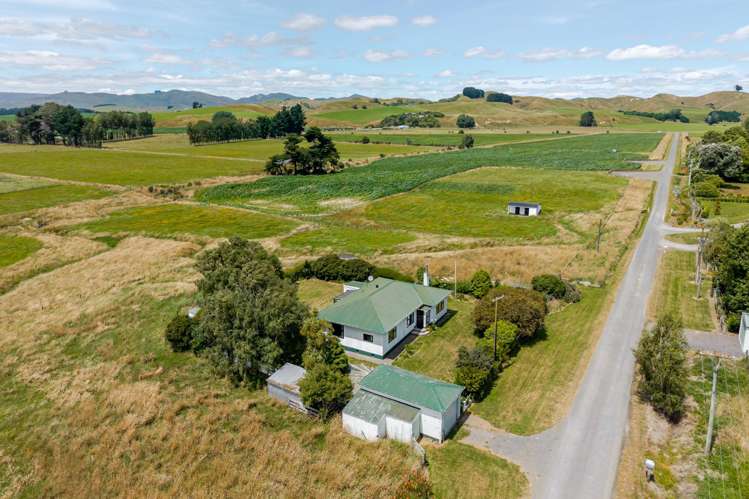 72 Oparatai Road Pahiatua_16