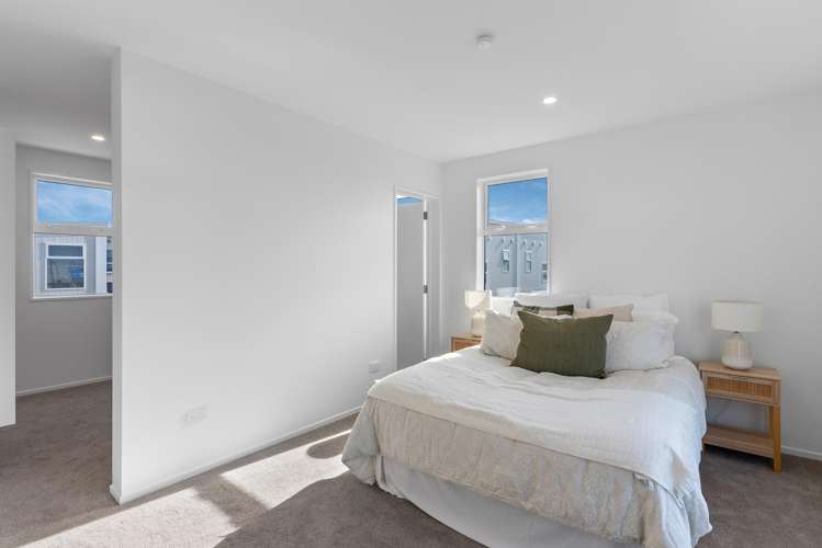 1-6/16 Oram Avenue New Brighton_9