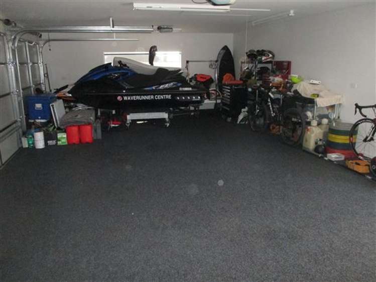 20 Russ Drive Lincoln_16