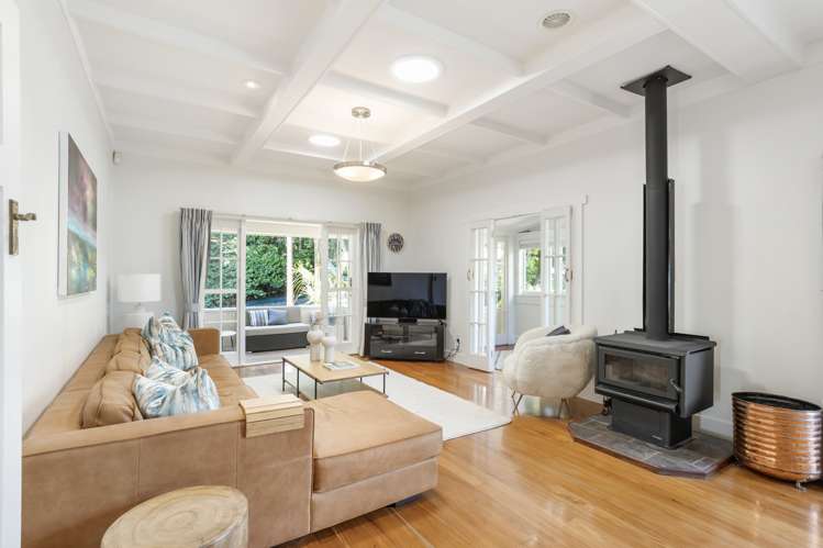 13b Summit Drive Mount Albert_14