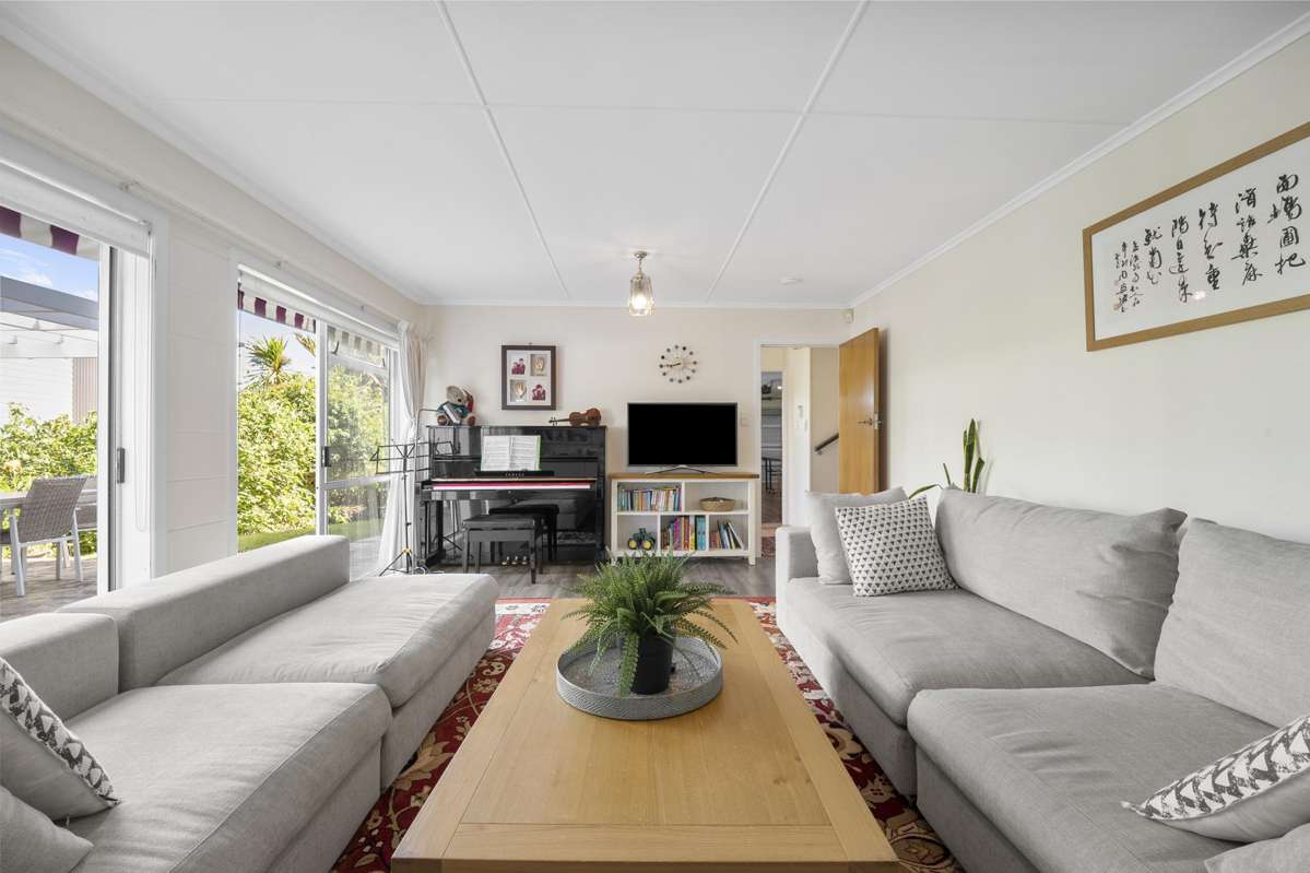 9 Stoneyroyd Gardens_5