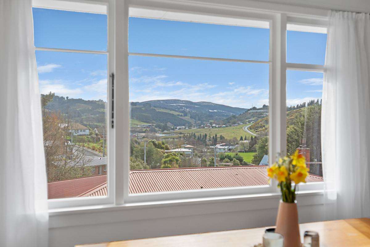 8 Roy Crescent_3