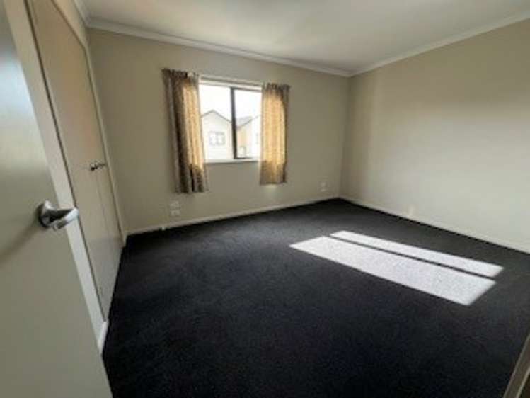 228/172 McLeod Road Te Atatu South_12