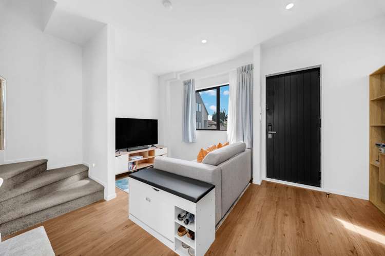 1/32 Sunlands Drive Manurewa_21