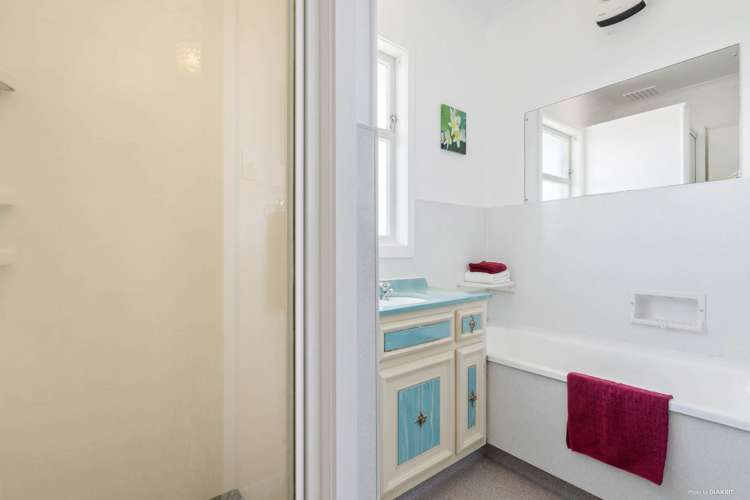 80 Te Atatu Road Te Atatu South_15