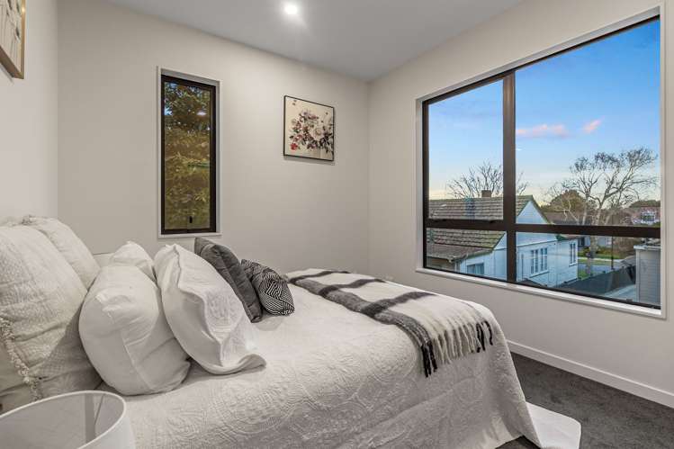 12a Range View Road Mount Albert_19