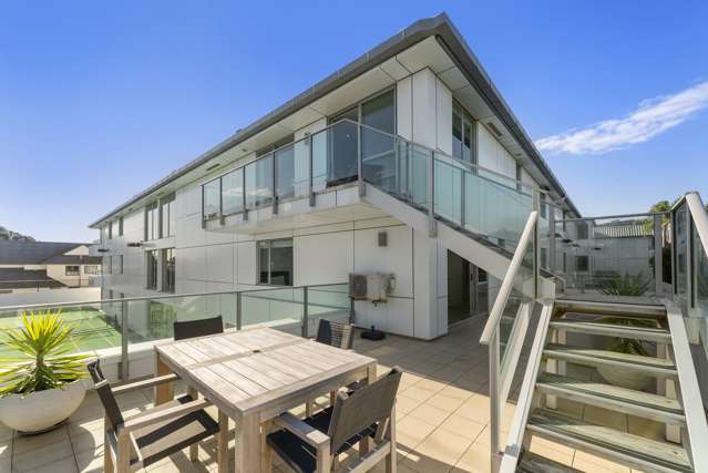 312/136 Marine Parade Mt Maunganui_2
