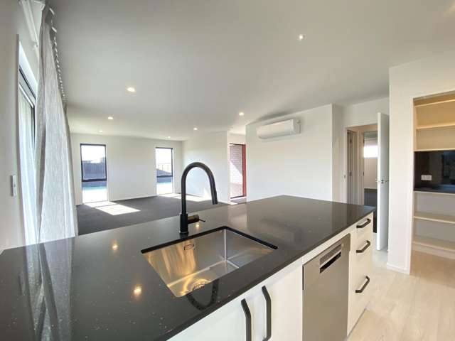 14 Harvester Drive Darfield_4