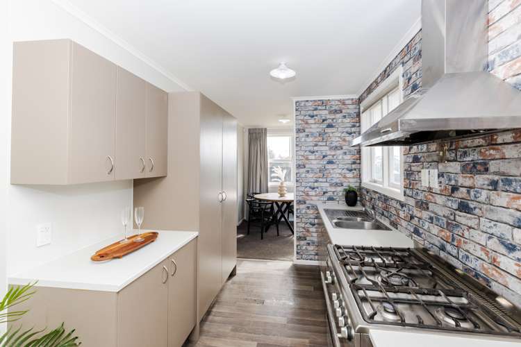 81 Collins Road Melville_13